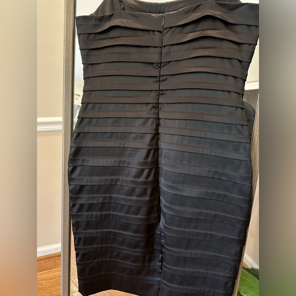 Calvin Klein Black Bandage Sheath Cocktail Dress Sleeveless Bodycon Size 12 - Picture 8 of 11